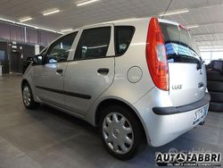 Nessuno(met.) Usata 2005 Mitsubishi Colt Invite Due volumi | 2000 € (Buon prezzo)