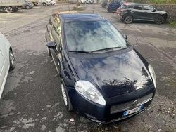 Usata 2009 Fiat Punto Emotion Due volumi | 2500 € (Buon prezzo)