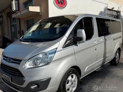 Grigio Usata 2017 Ford Tourneo Monovolume | 19.999 € (Cara)