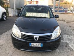 Grigio Usata 2009 Dacia Sandero Ambiance Due volumi | 3450 € (Cara)