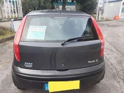 Grigio Usata 2002 Fiat Punto Tre volumi | 1000 € (Ottimo prezzo)