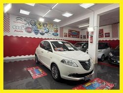 Bianco Usata 2011 Lancia Ypsilon Platinum Due volumi | 5999 € (Buon prezzo)