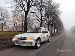 Bianco Usata 1989 Peugeot 205 Due volumi | 6900 €
