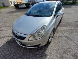 Grigio Usata 2007 Opel Corsa Due volumi | 2700 € (Cara)
