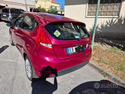Rosso Usata 2010 Ford Fiesta Due volumi | 3900 € (Buon prezzo)