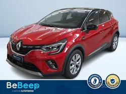 Bordeaux metallizzato Usata 2022 Renault Captur Intens SUV | 19.900 € (Buon prezzo)