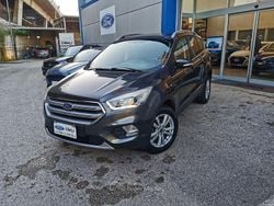 Grigio Usata 2019 Ford Kuga Business Edition SUV | 13.500 € (Buon prezzo)