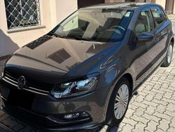 Grigio Usata 2016 VW Polo Comfortline Tre volumi | 11.500 € (Molto cara)