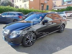 Nero Usata 2016 Mercedes E200 Executive Tre volumi | 11.990 € (Buon prezzo)