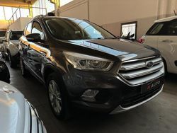 Grigio Usata 2019 Ford Kuga S SUV | 16.900 € (Buon prezzo)