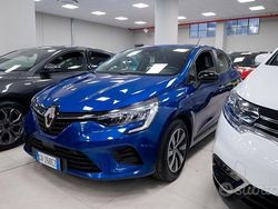 Other Usata 2024 Renault Clio V Techno Tre volumi | 14.900 € (Buon prezzo)