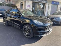 Nero Usata 2017 Porsche Macan SUV | 30.900 € (Buon prezzo)