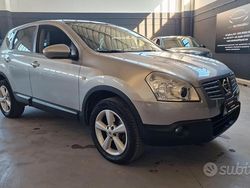Grigio Usata 2007 Nissan Qashqai Tekna SUV | 3200 € (Buon prezzo)