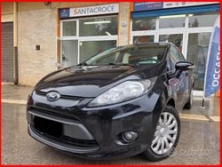 Nero Usata 2011 Ford Fiesta Tre volumi | 3990 € (Buon prezzo)