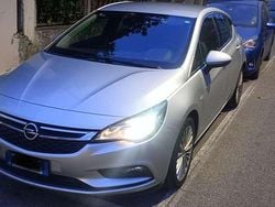 Usata 2016 Opel Astra Tre volumi | 8500 € (Buon prezzo)