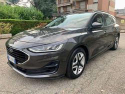 Grigio Usata 2023 Ford Focus Station wagon | 15.900 € (Buon prezzo)