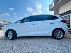 Bianco Usata 2015 Kia Carens Monovolume | 10.100 € (Buon prezzo)