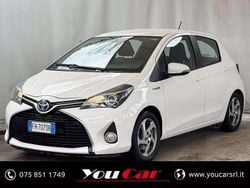Bianco Usata 2017 Toyota Yaris Hybrid Active Tre volumi | 10.420 € (Ottimo prezzo)