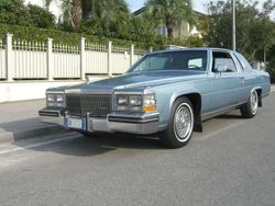 Blu/azzurro Usata 1985 Cadillac Fleetwood Tre volumi | 25.000 €