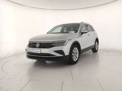 Argento metallizzato Usata 2022 VW Tiguan Life SUV | 22.900 € (Super prezzo)