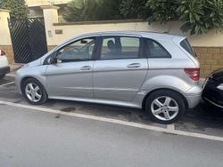 Other Usata 2004 Mercedes 180 Chrome Tre volumi | 2500 €