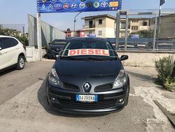 Grigio Usata 2008 Renault Clio II LE Tre volumi | 3350 € (Buon prezzo)
