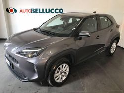 Grigio Usata 2021 Toyota Yaris Hybrid Active | 20.600 € (Buon prezzo)