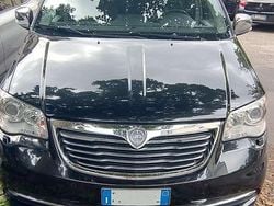 Usata 2012 Lancia Voyager Platinum Monovolume | 11.500 € (Buon prezzo)