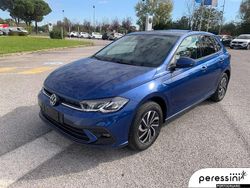 Reef blue metallizzato Nuova 2025 VW Polo Edition Tre volumi | 20.900 € (Ottimo prezzo)