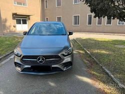 Usata 2019 Mercedes B200 Premium Monovolume | 25.500 € (Molto cara)