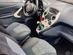 Bianco Usata 2010 Ford Ka Due volumi | 3000 € (Buon prezzo)