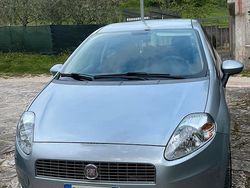 Grigio Usata 2009 Fiat Grande Punto Due volumi | 3500 € (Buon prezzo)