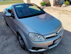 Argento Usata 2007 Opel Tigra Edition Station wagon | 2200 € (Cara)