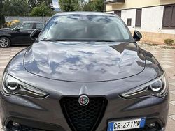 Usata 2017 Alfa Romeo Stelvio Executive SUV | 14.500 € (Buon prezzo)