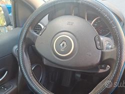 Usata 2009 Renault Clio II Due volumi | 2200 € (Buon prezzo)