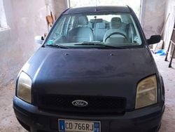 Usata 2003 Ford Fusion Zetec Monovolume | 1400 € (Buon prezzo)