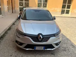 Grigio Usata 2017 Renault Mégane IV Intens Tre volumi | 10.500 € (Buon prezzo)