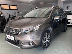 Grigio Usata 2019 Peugeot 2008 Allure SUV | 10.800 € (Buon prezzo)