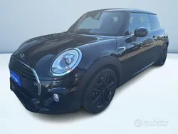 Nero pastello Usata 2017 Mini Cooper Hype Due volumi | 15.400 € (Buon prezzo)