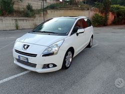 Bianco Usata 2012 Peugeot 5008 Monovolume | 6000 € (Cara)