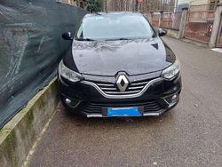 Nero Usata 2016 Renault Mégane III Zen Tre volumi | 7400 € (Buon prezzo)