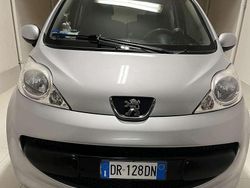 Grigio Usata 2008 Peugeot 107 Due volumi | 3850 € (Buon prezzo)
