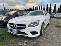 Bianco Usata 2017 Mercedes SLC250 AMG line Coupé | 25.900 €