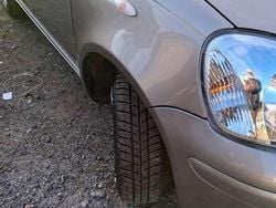 Usata 2003 Toyota Yaris Sol Tre volumi | 1400 € (Buon prezzo)