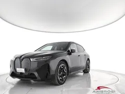 Grigio Usata 2024 BMW iX Comfort Edition SUV | 52.900 € (Buon prezzo)