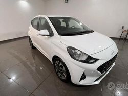 Bianco Nuova 2025 Hyundai i10 Due volumi | 15.290 €