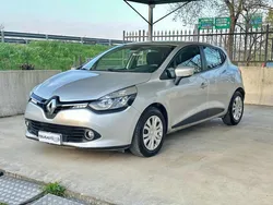 Argento Usata 2013 Renault Clio IV Tre volumi | 9800 € (Buon prezzo)