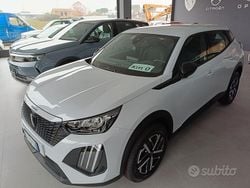Bianco Usata 2024 Peugeot 2008 Style SUV | 20.900 €