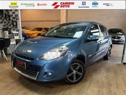 Blu/azzurro Usata 2011 Renault Clio II Dynamique Tre volumi | 4999 € (Buon prezzo)