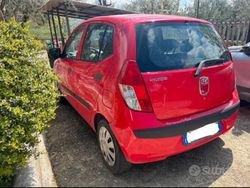 Rosso Usata 2009 Hyundai i10 Due volumi | 3500 € (Buon prezzo)